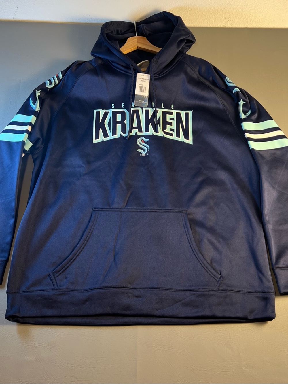 NHL Seattle Kraken Navy Hoodie with Teal Accents. Mens 2XL. NEW
